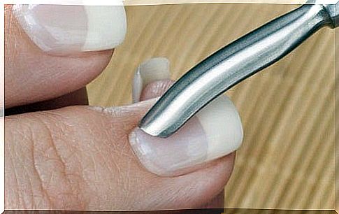 Vaseline improves cuticles