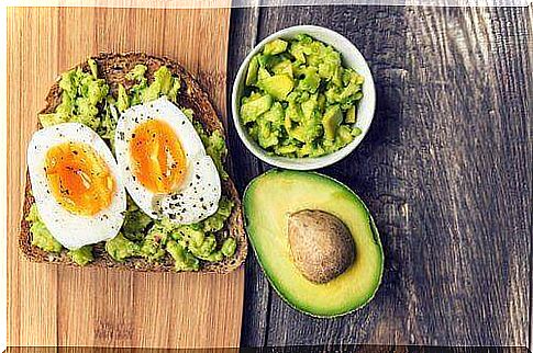 Avocado helps lower cholesterol.