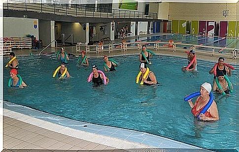 water exercise helps with ankle osteoarthritis