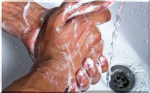 wash your hands well to avoid intestinal infection