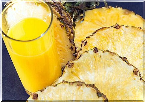 digestive fruits: pineapple