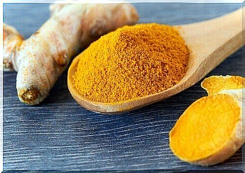 turmeric powder and whole