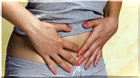 Woman's abdominal pain