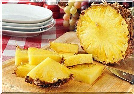 Pineapple removes fluid and cleanses