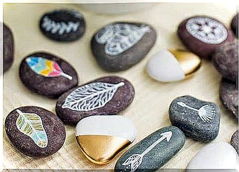 stone art therapy relieves stress 