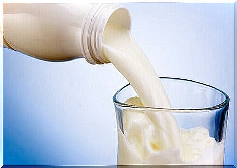 People with joint problems should avoid milk