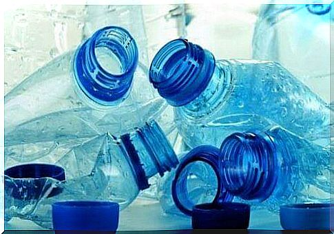 do not reuse your plastic water bottles